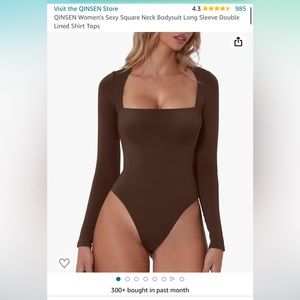 Women’s medium square neck bodysuit